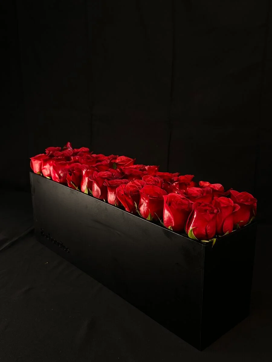 Caja horizontal de 36 rosas — Buchoncitos