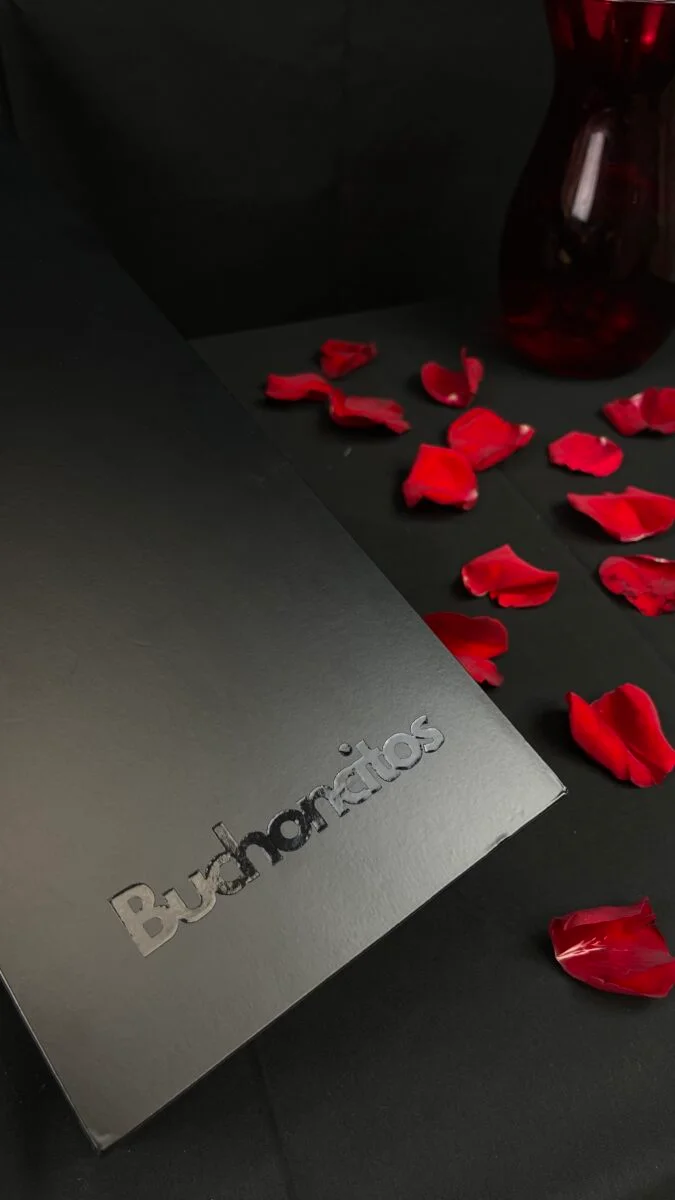 Caja vertical de 36 rosas