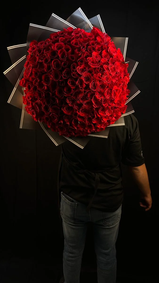 Ramo de 100 rosas