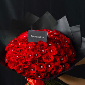 Ramo de 100  rosas con brillos